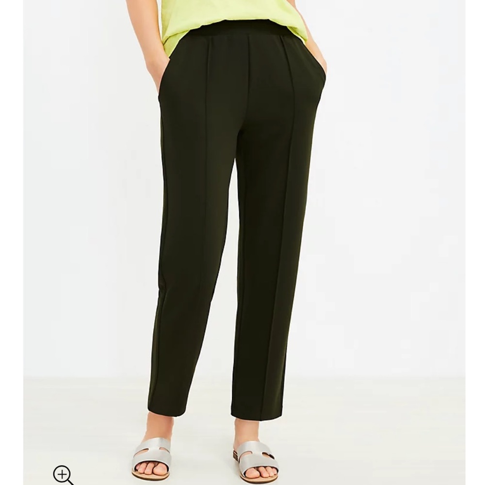 In love with these pants but are too big. Olive green pants by Loft size small